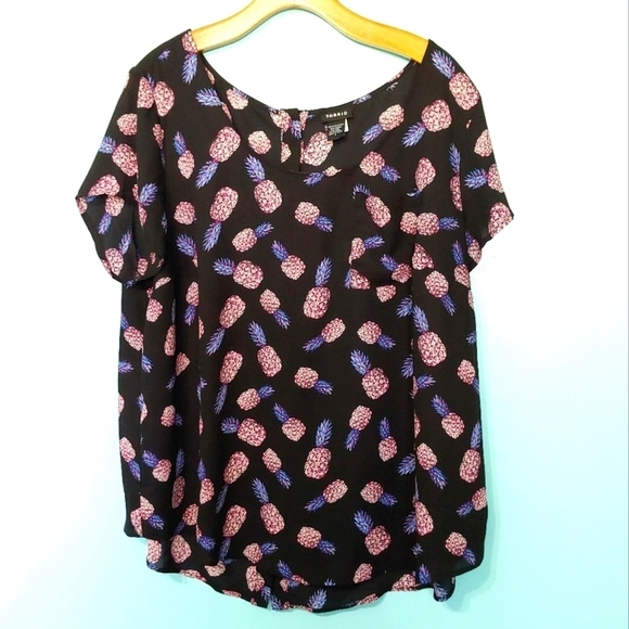 Torrid pineapple georgette button back blouse size 1 - Picture 2 of 9